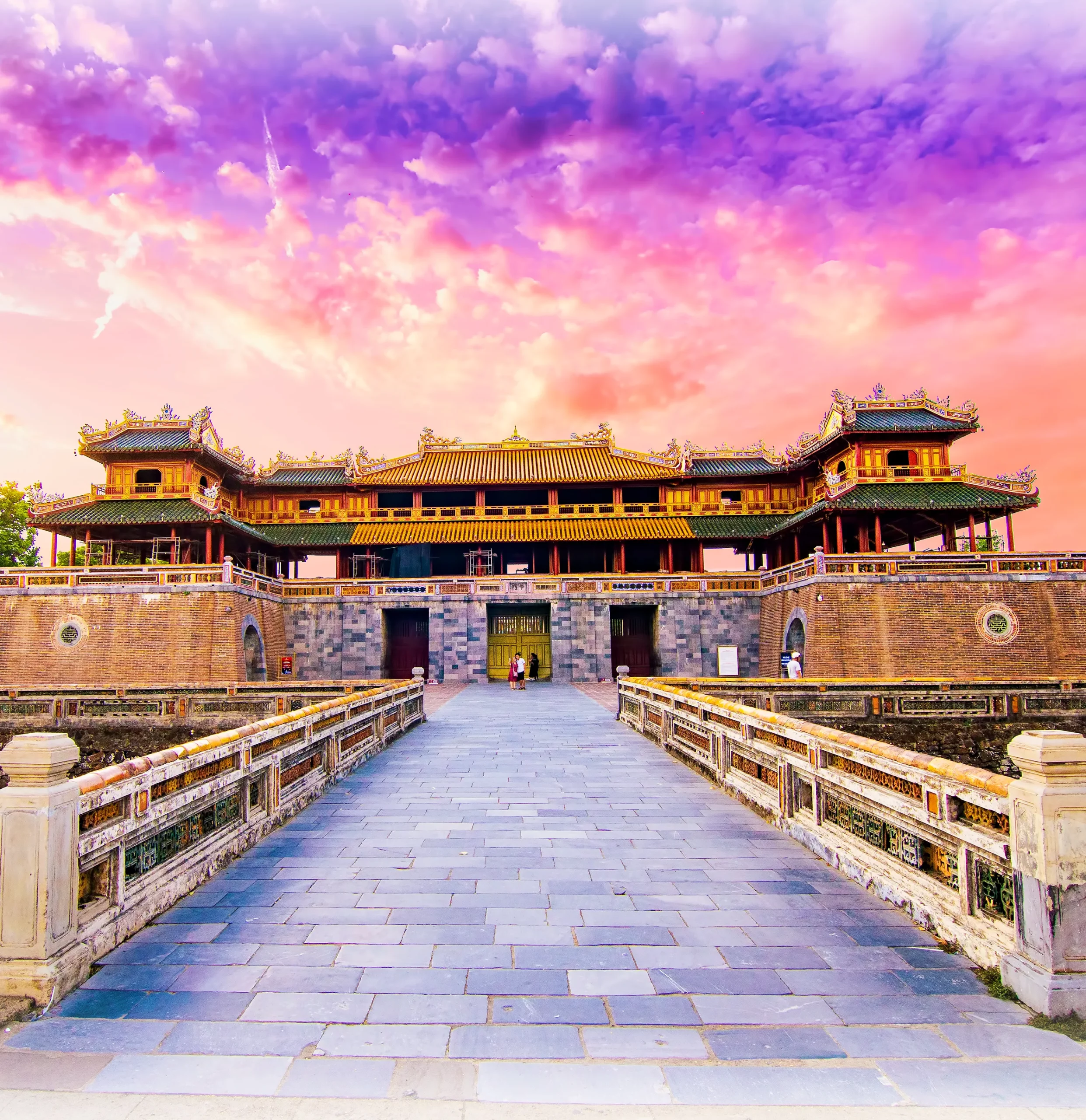 top-dia-diem-du-lich-mot-minh-an-toan-nen-den-111a
