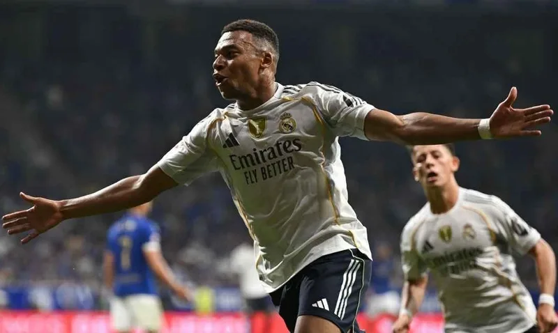 Với áo số 10, Mbappé không chỉ cần ghi bàn đều đặn mà còn phải biết tạo khoảnh khắc quyết định trong các trận cầu lớn.