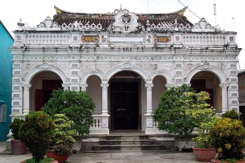 dong thap co gi choi