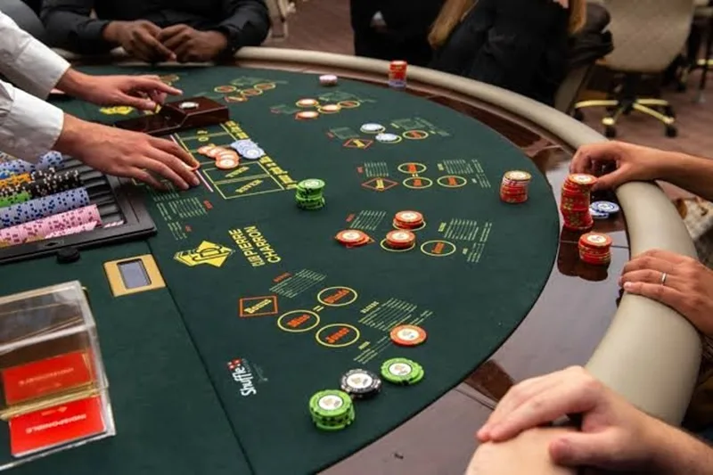 royal flush la gi